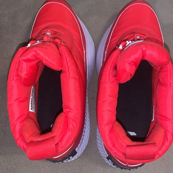 Snow Boots 🥾 - Picture 5 of 6